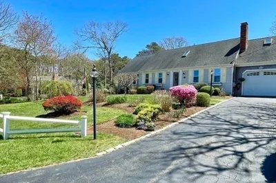55 Tanglewood Dr 1
