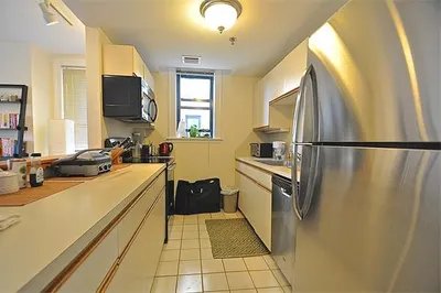 390 Commonwealth #402 1