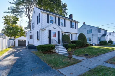 49 Emerson Ave
