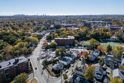 19 Brookdale Rd 1
