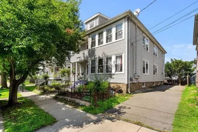 135-137 Tracy Ave