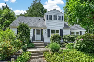 9 Ledgewood Dr 1