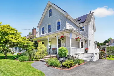 79 Baxter St 1