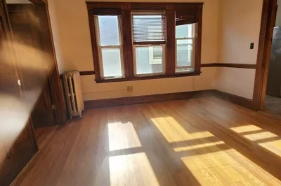 42-44 Mansfield St #3