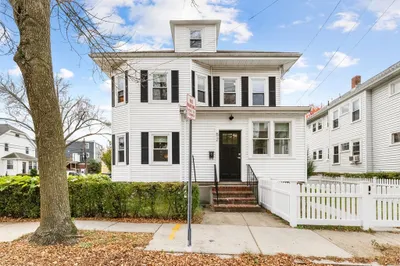 52 Warren St 1
