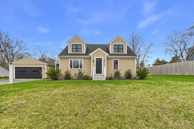 18 Shaker Rd