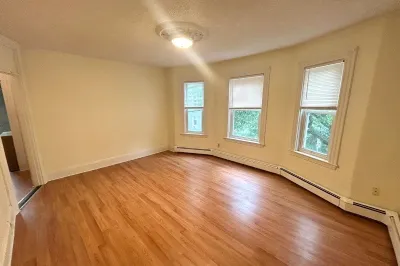 89 Lincoln St #2 1