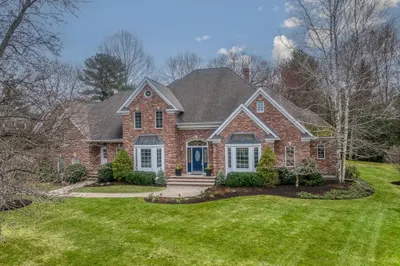 14 Acorn Drive 1