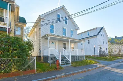 7 Dean Ave