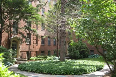 12 Ware Street #1