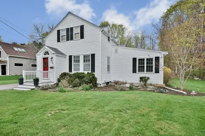 384 South Main St 1