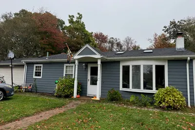 16 Robert St