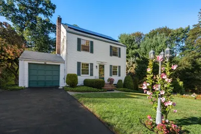 32 Mount Ida Rd 1