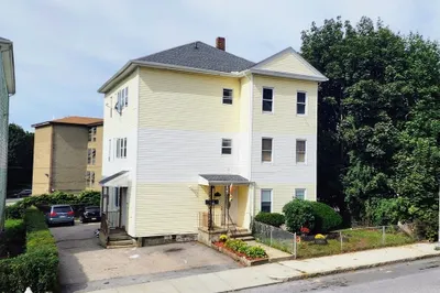 212 Vernon St