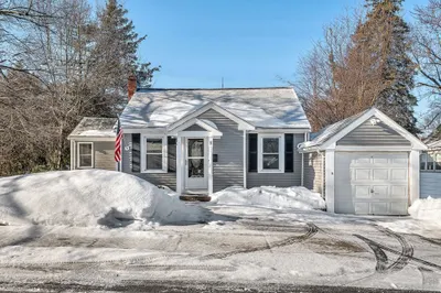 8 Sumner St