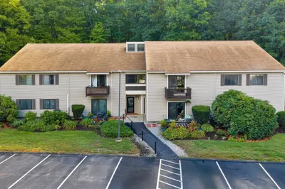 17 Thayer Pond Drive #7 1