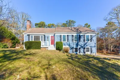 14 Acorn Way