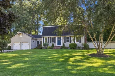 4 Kristin Ln 1