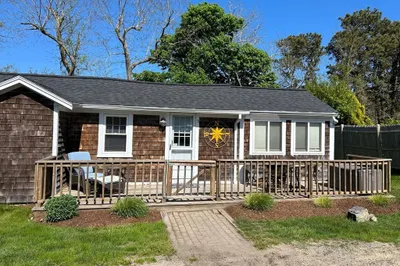 34 Pleasant St #3