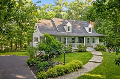82 Spofford Road 1