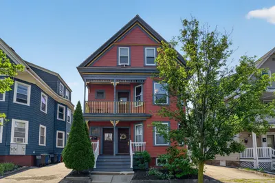 39 Burnside Ave #2 1