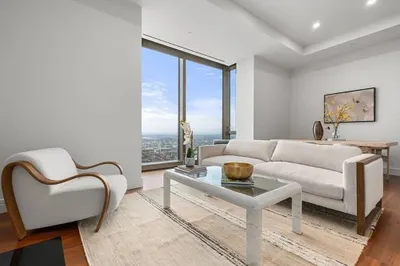 1 Dalton St #4703