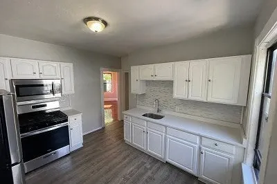 76 Bellevue St #2 1