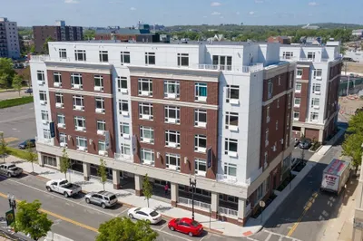 2 Cliveden St #601E 1