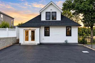 136 S Quinsigamond Ave 1