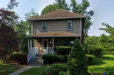 400 Old Providence Road 1