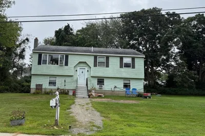 1 Howard George Ct 1