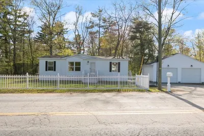 230 Chestnut Hill Rd
