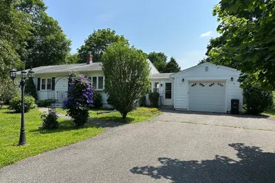 47 Mayfair St