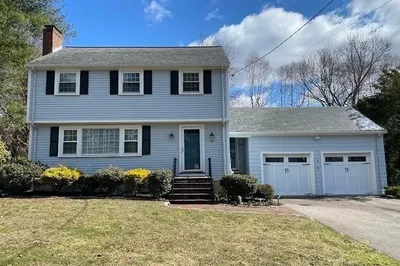 85 Dawson Dr 1