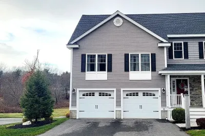 9 Commodore Way 1