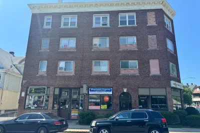 430 Belmont Ave #2C