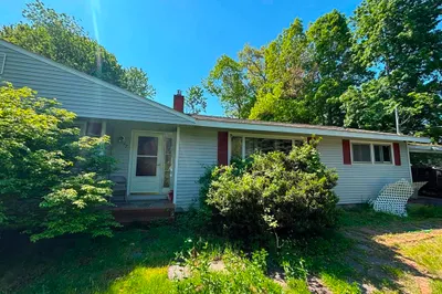 17 Lawn Ave 1