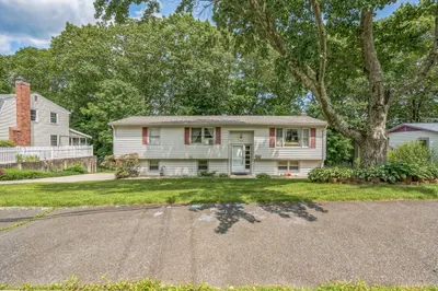 163 Lockland Ave