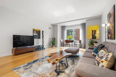 16 Miner St #206