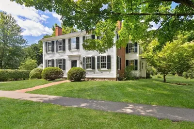 727 Main St 1
