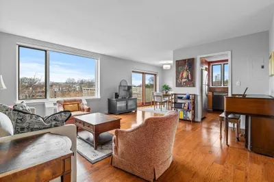 216 Saint Paul St #702