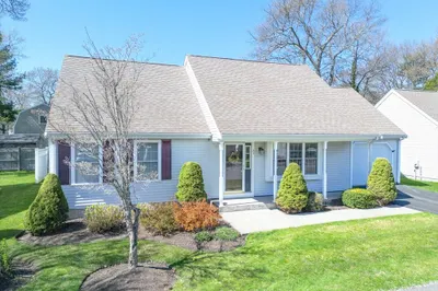 35 Brewster Rd #35 1