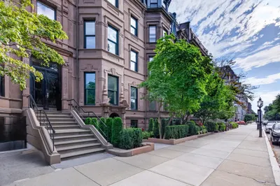 144 Commonwealth Ave #4 1