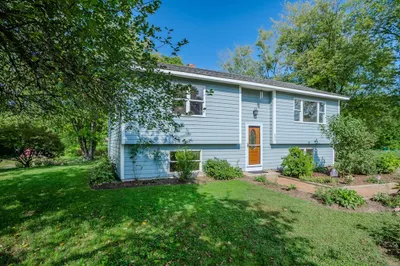 227 Hadley Rd