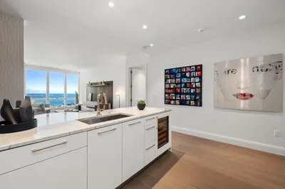 240 Devonshire Street #5010