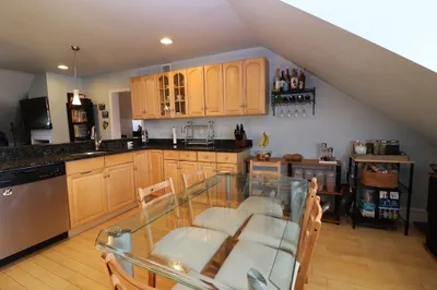 43 Ashland St #3