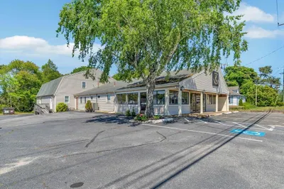 28 Main St 1