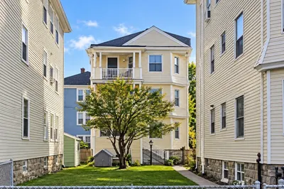 251 Cory St 1