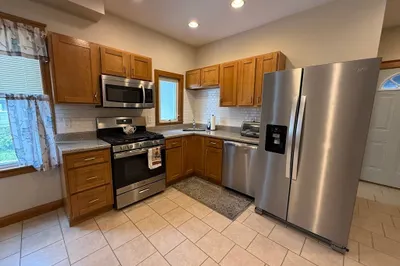 372 Metropolitan Ave #1 1