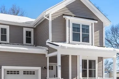 7 East Dexter Avenue #18 1
